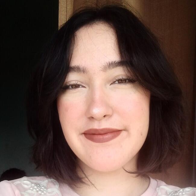 Babá em Votorantim: Débora