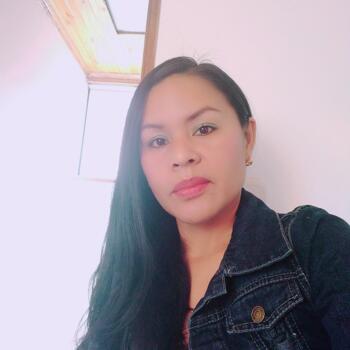 Babysitter in Buenaventura: Julia