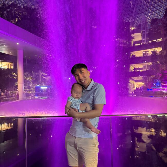 Babysitting job in Singapore Island: Weihao
