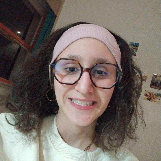 Babysitter in Briançon: Emy
