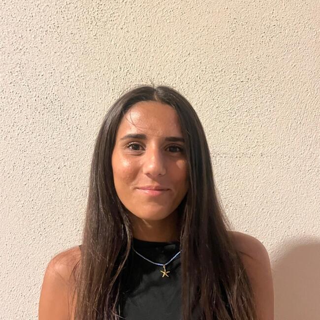 Babysitter in Bruxelles: Ines