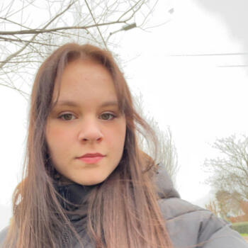 Babysitter in Sint-Niklaas: Emmy
