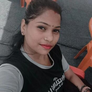 Babysitter in Delhi: Laxmi