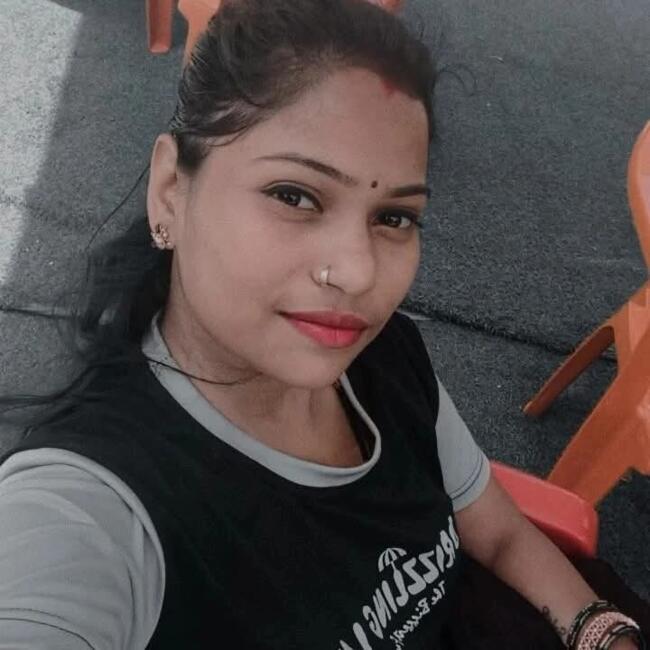 Babysitter in Delhi: Laxmi