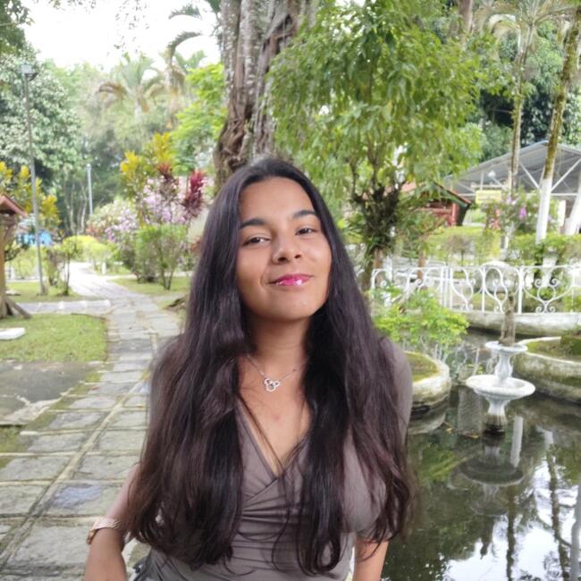 Babá em Guapimirim: Alice