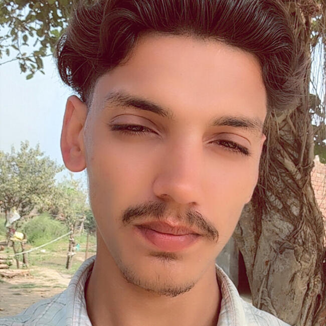 Babysitter in Larnaca: Tanuj