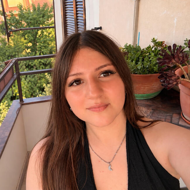 Babysitter in Rome: Evelina