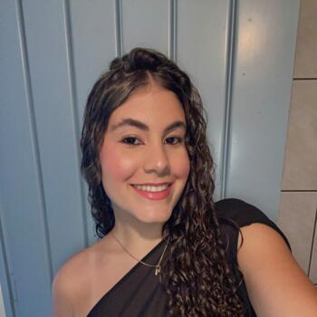 Babysitter in Presidente Prudente: Nicole