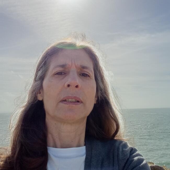 Babysitter em Peniche: Nídia