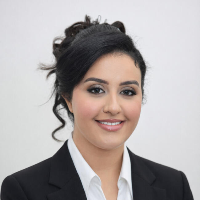 Babysitter in Noisiel: Houda