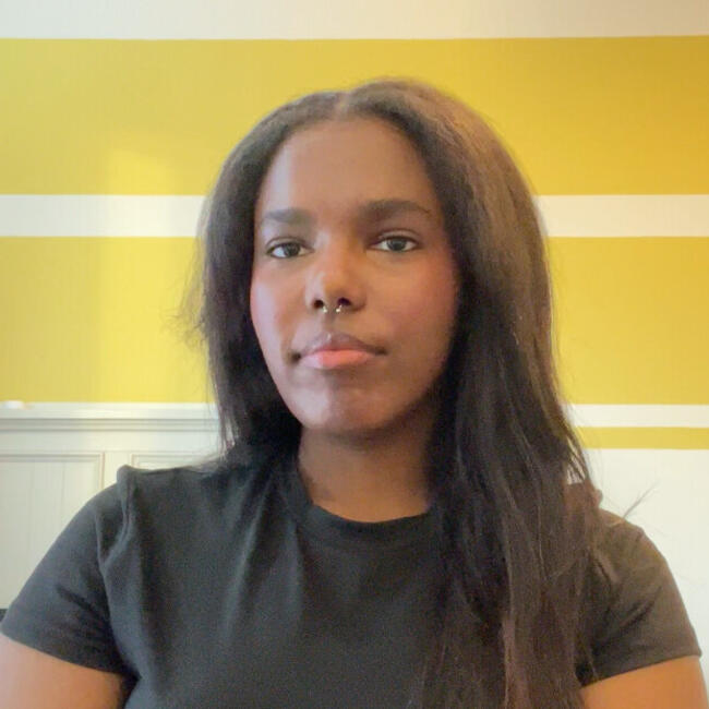 Pengasuh di Kajang: Zakia