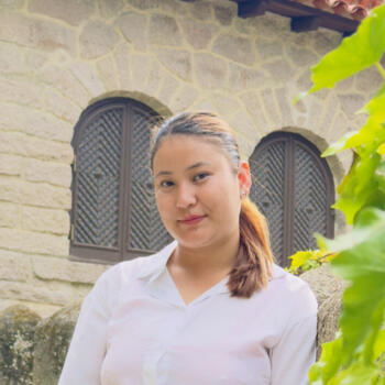 Babysitter in Lisbon: Mamta Thapa