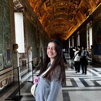 Babysitter em Lisboa: Mariana