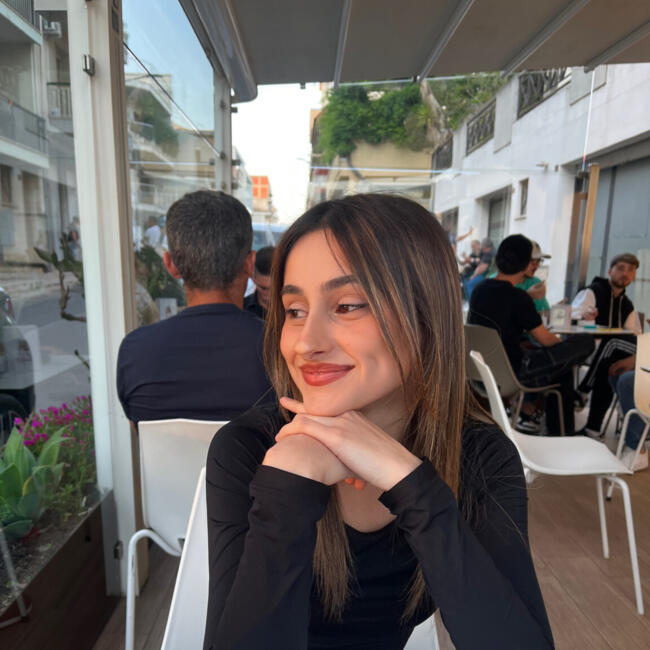 Babysitter a Vittoria: Sofia