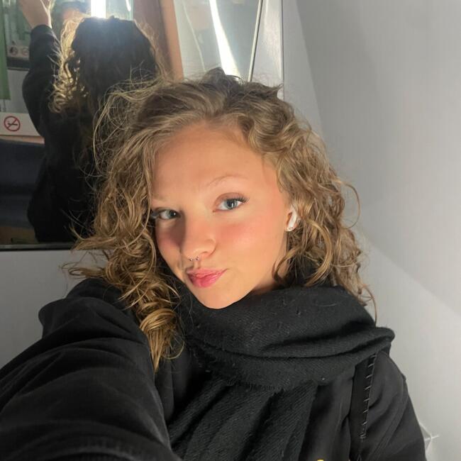 Babysitter in Seraing: Cloë