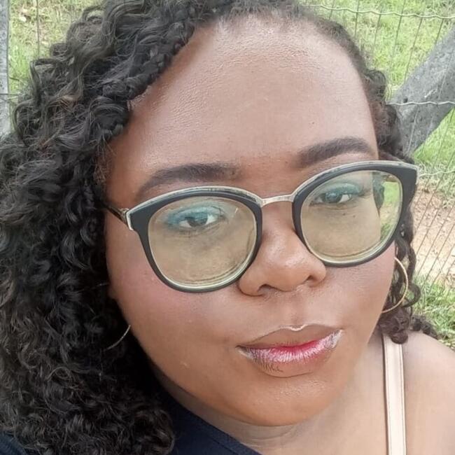 Babysitter in Juiz de Fora: Yasmin