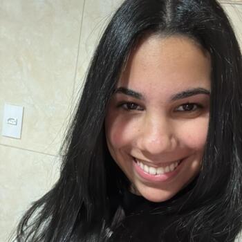 Babysitter in Santo André: Annye