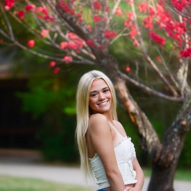 Babysitter in Hockley (Texas): Avery