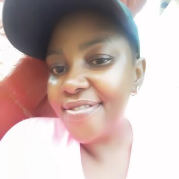Babysitter eNyamazaneni: Nicole