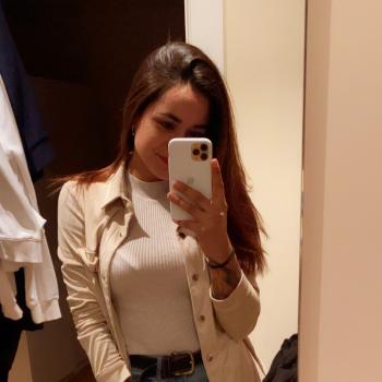 Canguros en Burgos: Andresa rayane