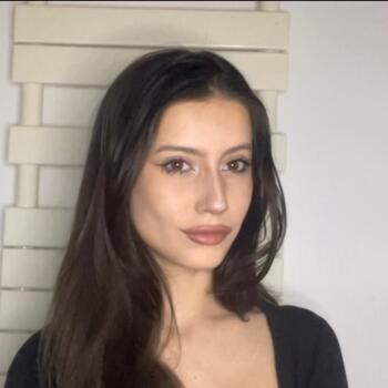 Babysitter in Paris: Lou