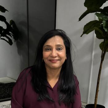 Babysitter in Toronto: Uroosa (Licensed RECE)