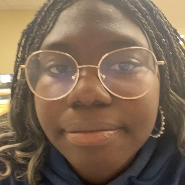 Babysitter in Calgary: Tawio