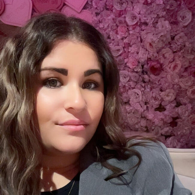 Babysitter in Meaux: Noémie