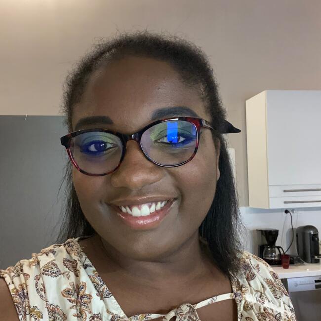 Babysitter in Déville-lès-Rouen: Suzanne