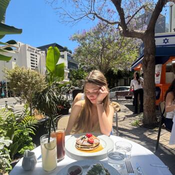 Babysitter in Hod HaSharon: אביב