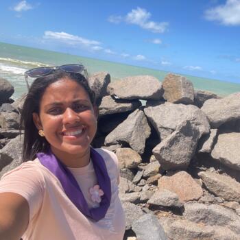 Babysitter in Pedras de Fogo: Rafaella