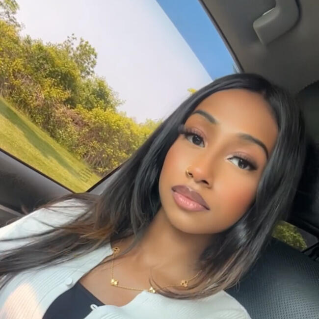 Baby-sitter in Planet Fitness - Scarborough: Thenmoli