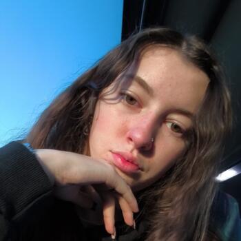 Babysitter in Crépy-en-Valois: Elyanna