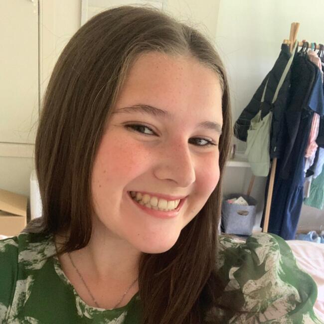 Babysitter in Auckland: Mia