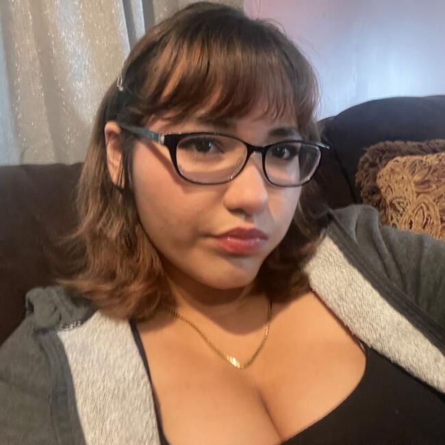 Babysitter in Buffalo: Chloe