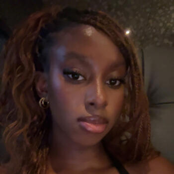 Baby-sitter in Winnipeg: Jola