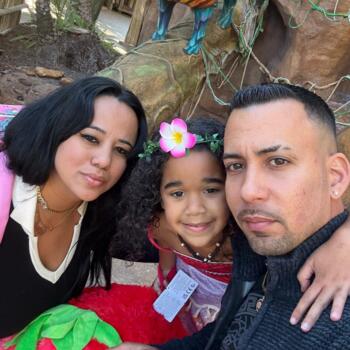 Babysitting job in Holiday: babysitting job Keilan