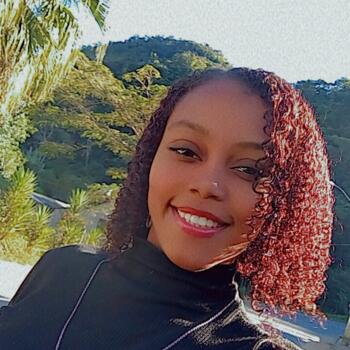 Babysitter in Nova Friburgo: Maria