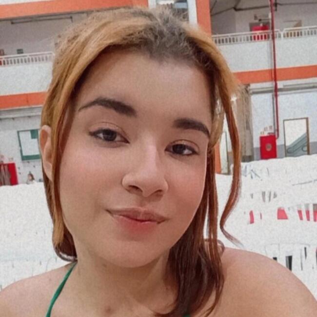 Babysitter in Valparaíso de Goiás: Kevillyn