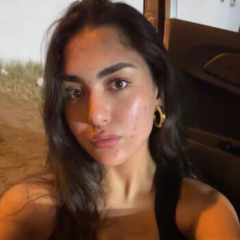 Babysitter in Tunis: Yasmine