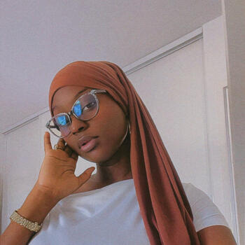 Babysitter in Villenave-d'Ornon: Yaye Amy