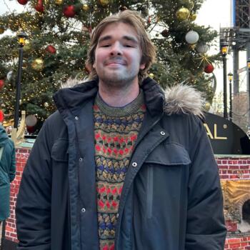 Babysitter Waterloo: Logan