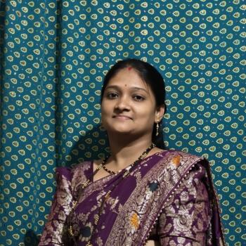 Babysitter Pune: Komal