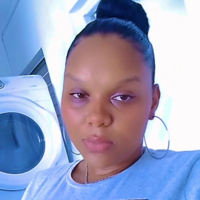 Babysitter in Santo Domingo: Grey