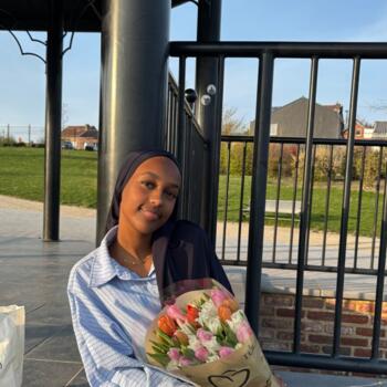Babysitter in Luik: Intissar