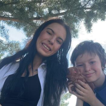 Babysitting job in Calgary: babysitting job Sheena