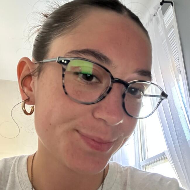 Babysitter in Kingston: Gala