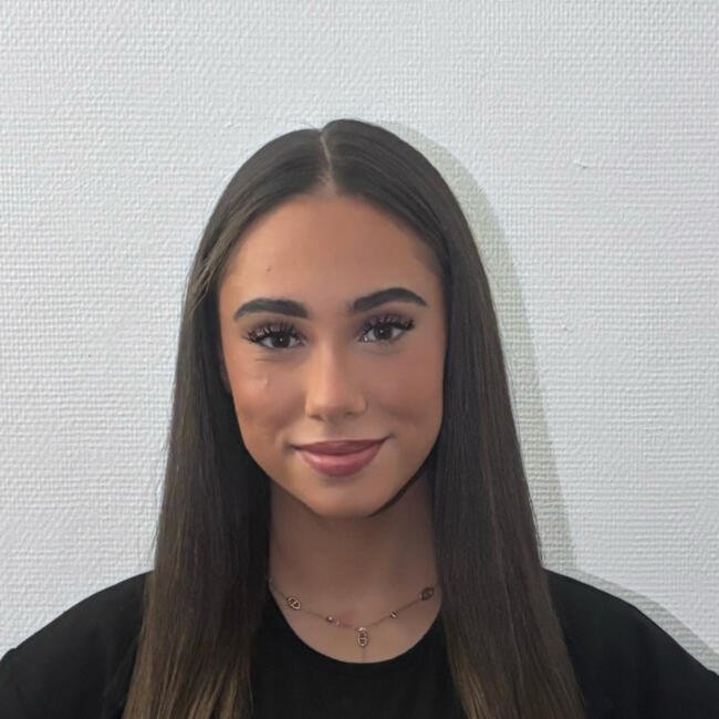 Babysitter in Villejuif: Lina