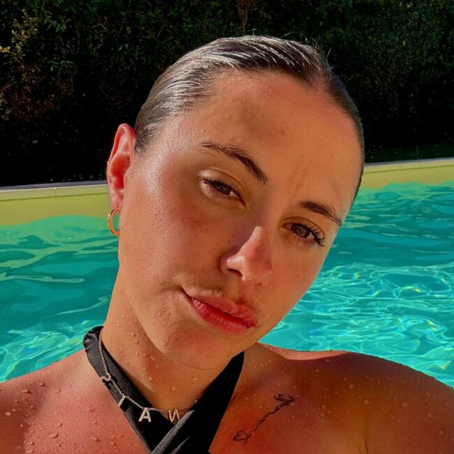 Babysitter in Beauvais-sur-Tescou: Anais