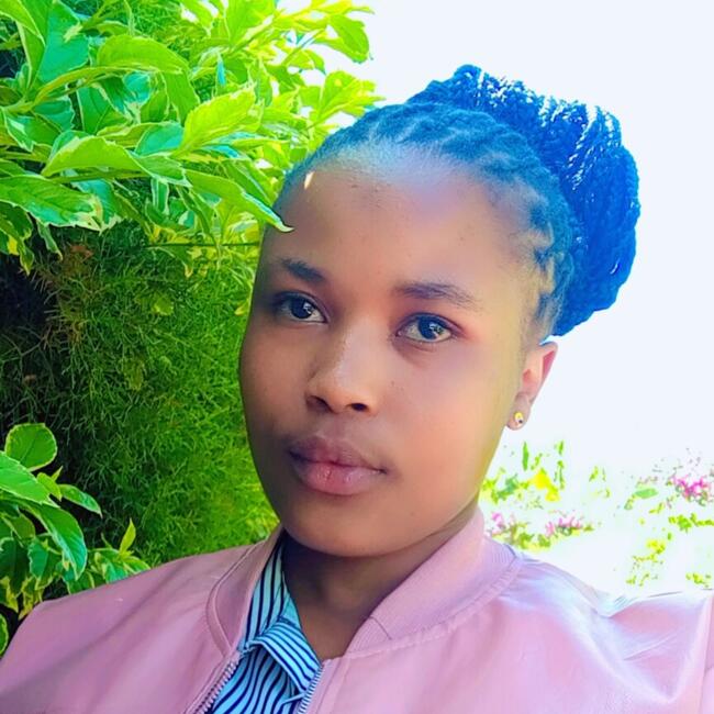 جليسة أطفال في الدوحة: Mary